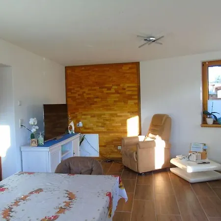 Holiday home Rhoenblick Comfortable Holiday